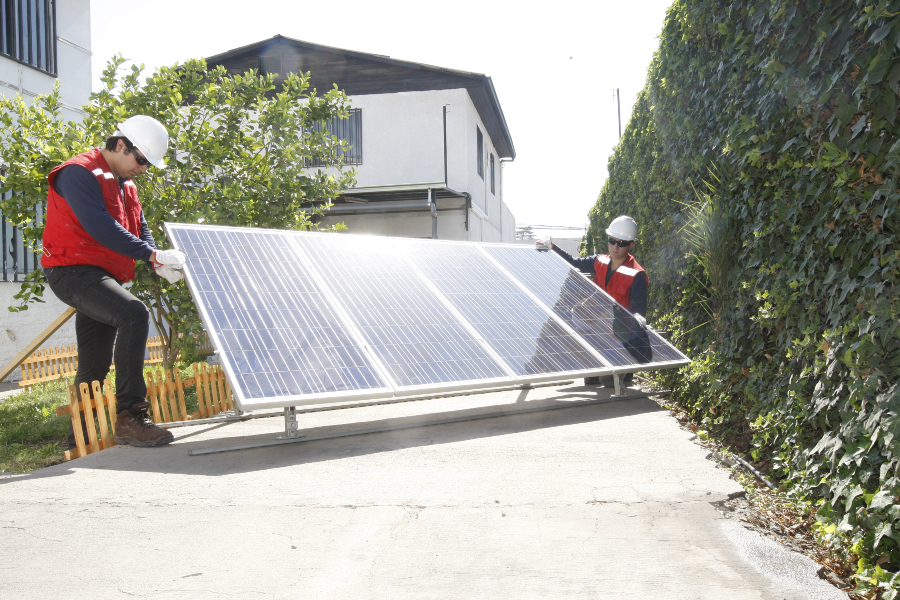 Cómo ahorrar energía al instalar paneles solares en casa